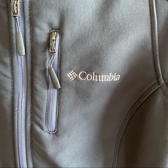 Columbia ~ Women’s Jacket ~ Grey with a touch of periwinkle/purple ~ size XS - Picture 6 of 8